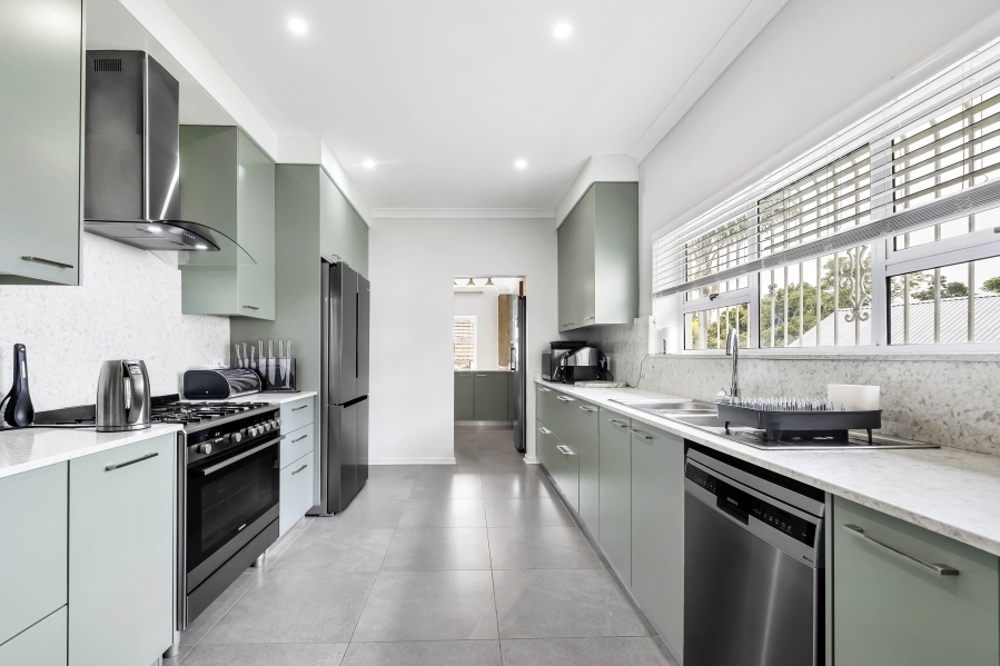 3 Bedroom Property for Sale in Linden Gauteng