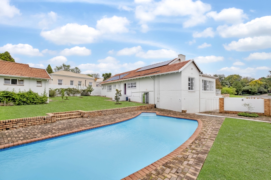 3 Bedroom Property for Sale in Linden Gauteng
