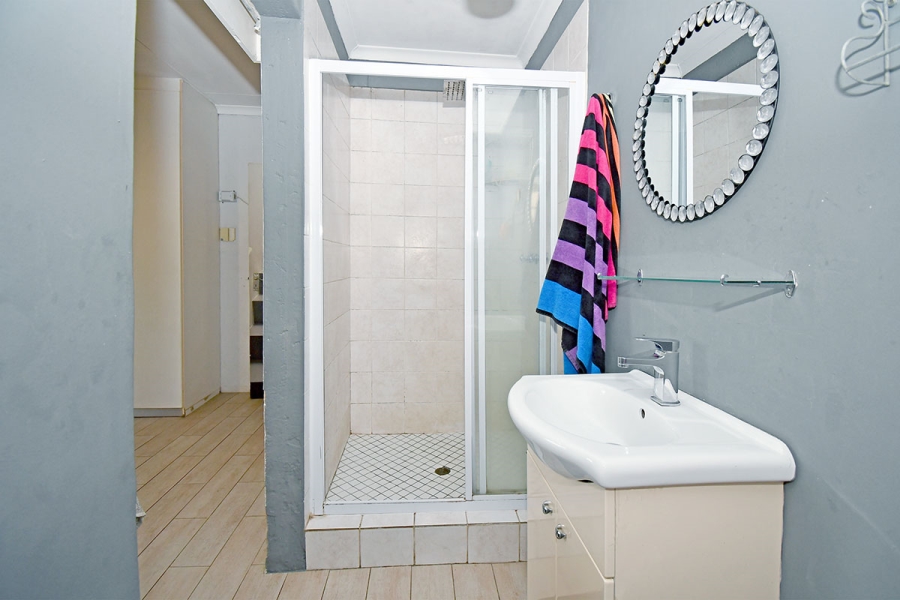 2 Bedroom Property for Sale in Broadacres Gauteng