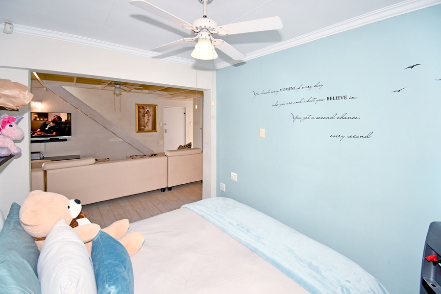 2 Bedroom Property for Sale in Broadacres Gauteng