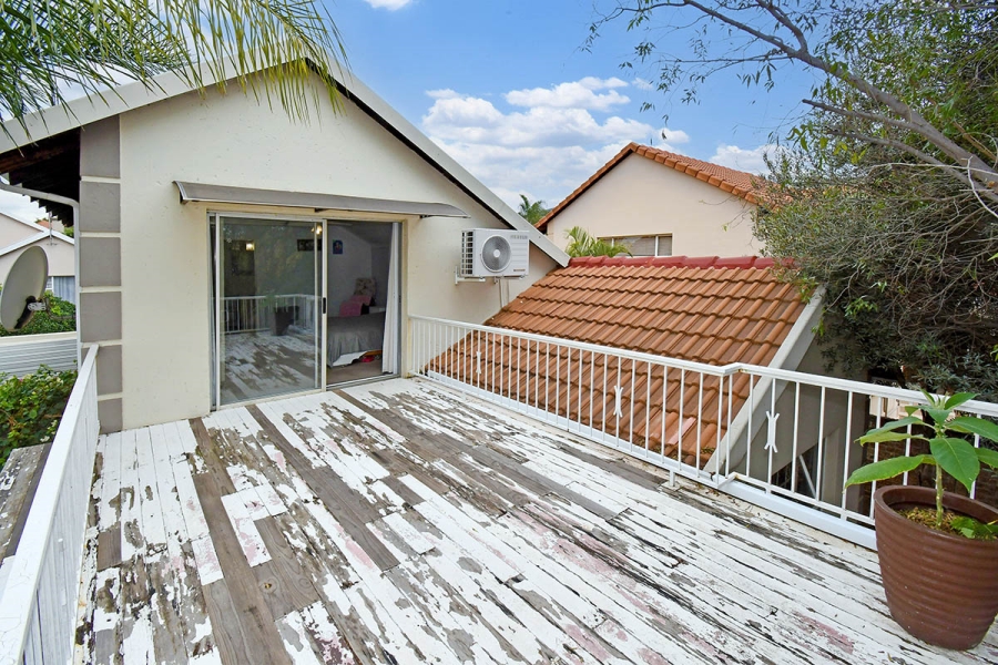 2 Bedroom Property for Sale in Broadacres Gauteng