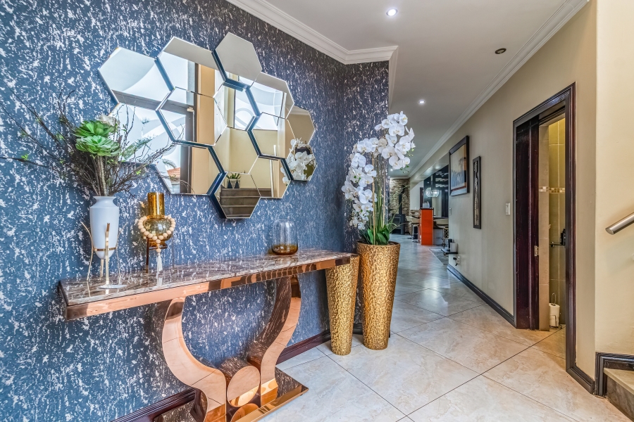 4 Bedroom Property for Sale in Bassonia Gauteng