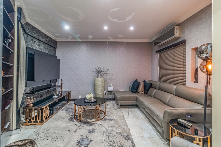 4 Bedroom Property for Sale in Bassonia Gauteng
