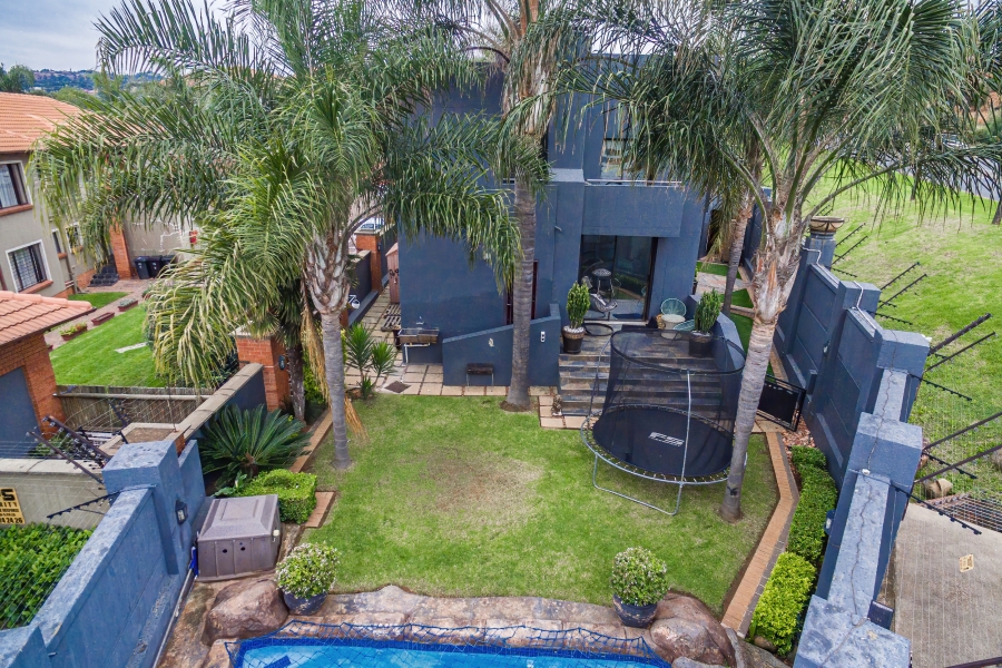 4 Bedroom Property for Sale in Bassonia Gauteng
