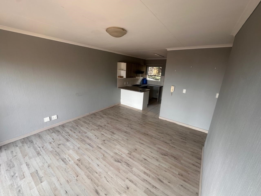To Let 2 Bedroom Property for Rent in Amorosa Gauteng