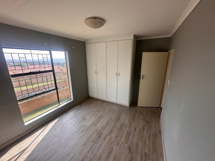 To Let 2 Bedroom Property for Rent in Amorosa Gauteng