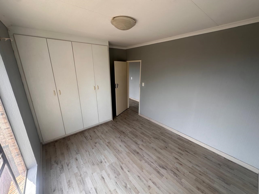 To Let 2 Bedroom Property for Rent in Amorosa Gauteng