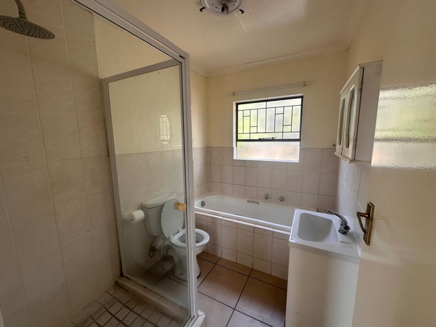 To Let 2 Bedroom Property for Rent in Amorosa Gauteng