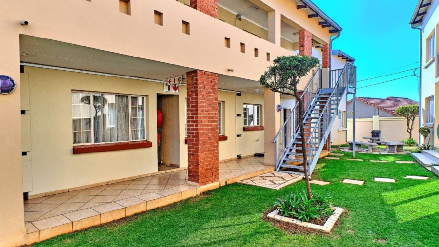 34 Bedroom Property for Sale in Ormonde View Gauteng