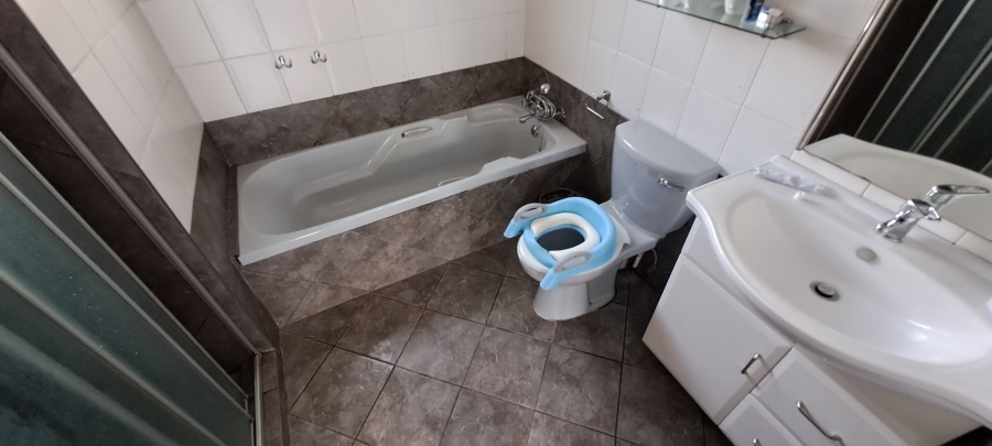 3 Bedroom Property for Sale in Moreleta Park Gauteng