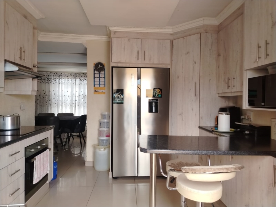 3 Bedroom Property for Sale in Kaalfontein Gauteng