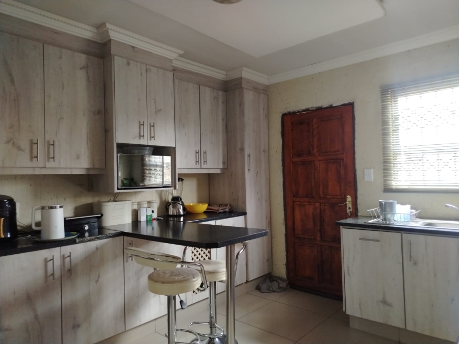 3 Bedroom Property for Sale in Kaalfontein Gauteng