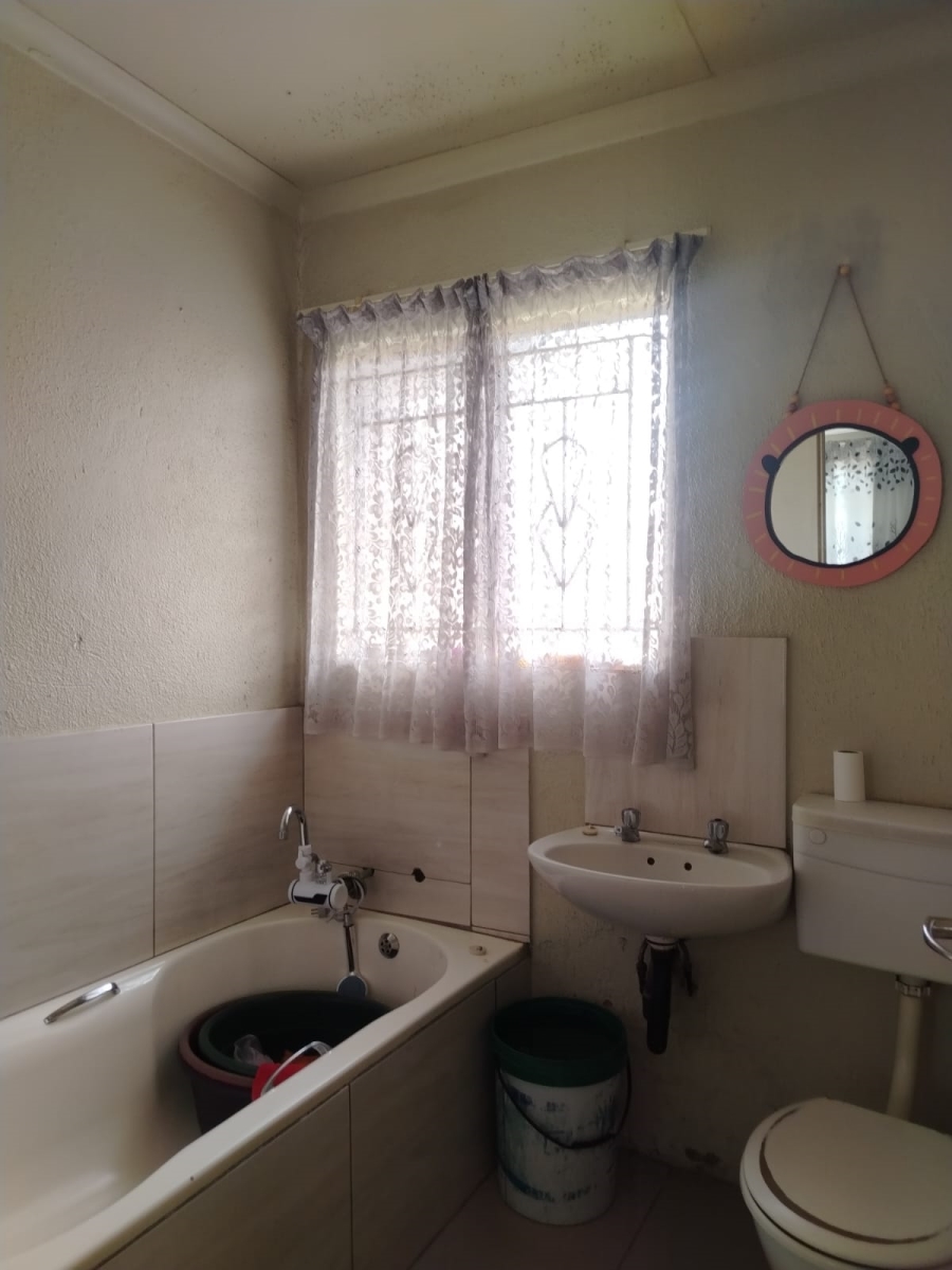 3 Bedroom Property for Sale in Kaalfontein Gauteng