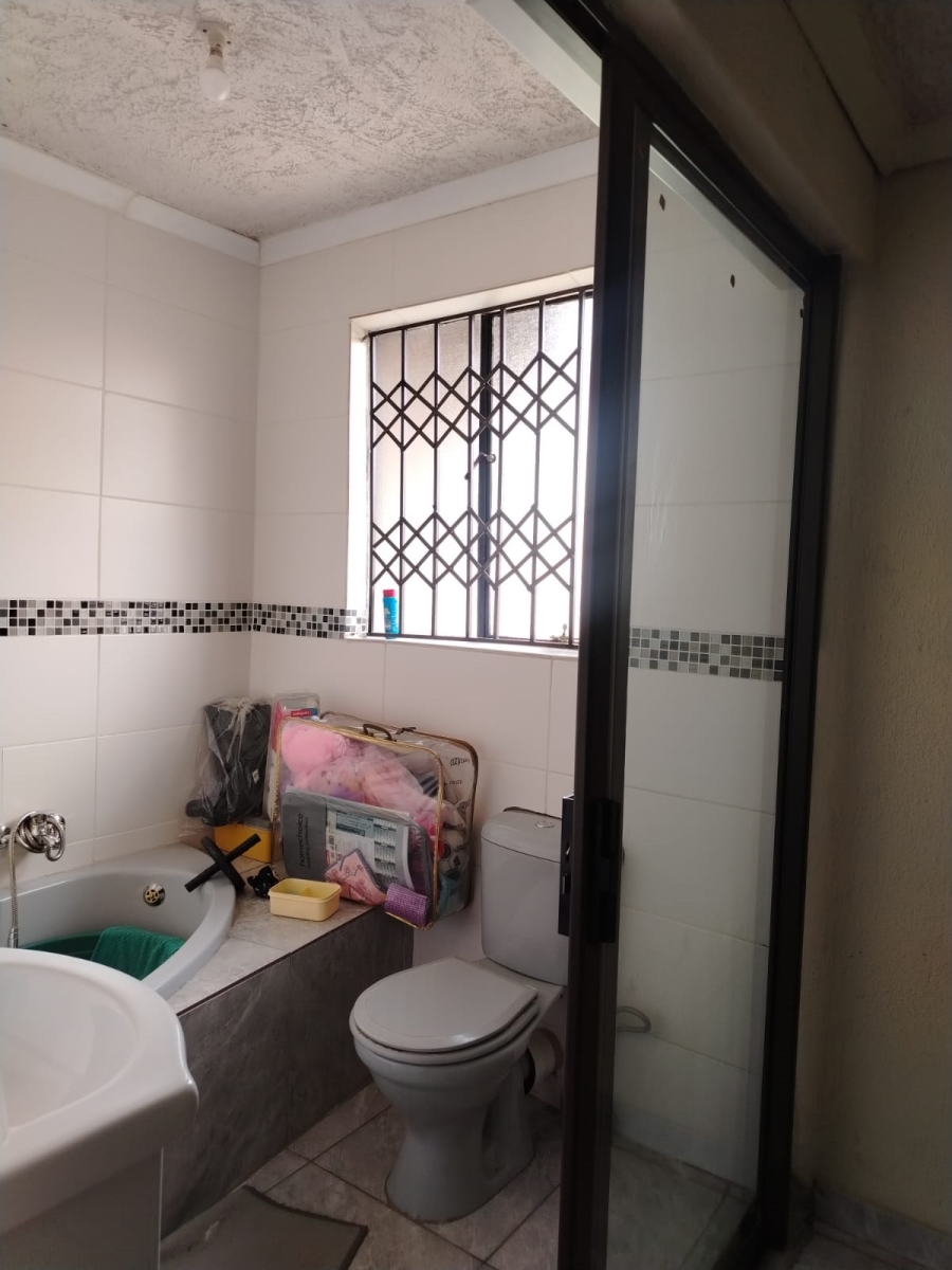 3 Bedroom Property for Sale in Kaalfontein Gauteng