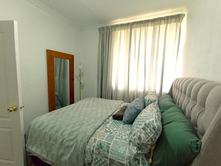2 Bedroom Property for Sale in South Crest Gauteng