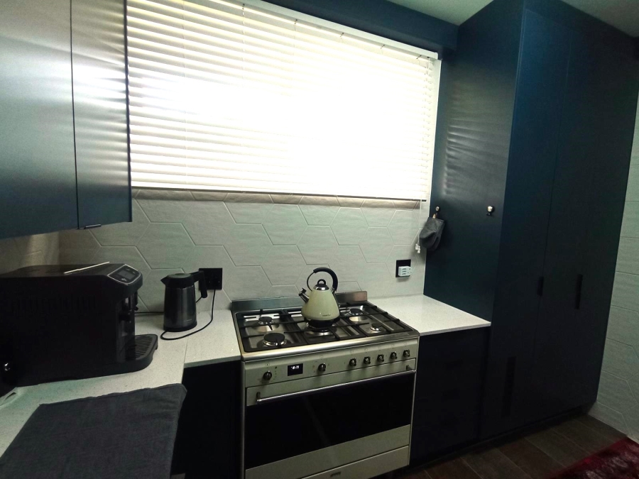 2 Bedroom Property for Sale in South Crest Gauteng