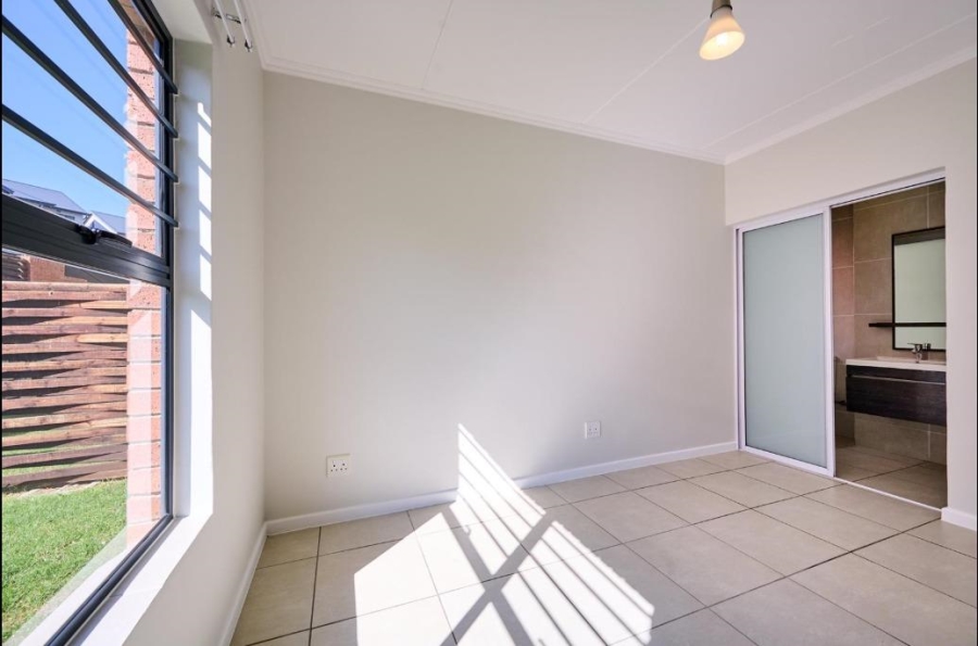 3 Bedroom Property for Sale in Olivedale Gauteng