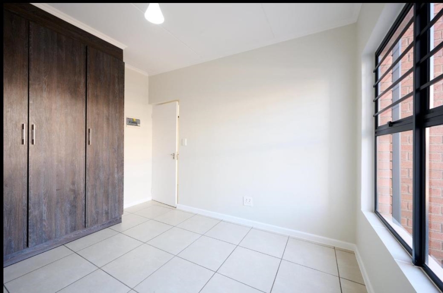 3 Bedroom Property for Sale in Olivedale Gauteng