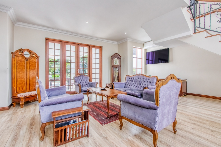 5 Bedroom Property for Sale in Bryanston Gauteng