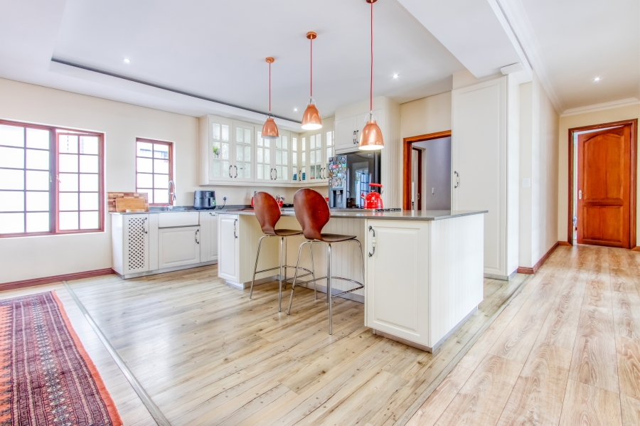 5 Bedroom Property for Sale in Bryanston Gauteng