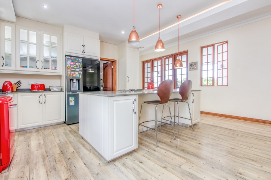 5 Bedroom Property for Sale in Bryanston Gauteng