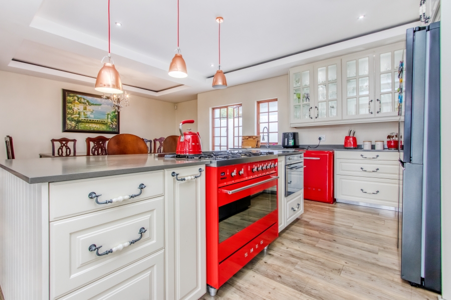 5 Bedroom Property for Sale in Bryanston Gauteng