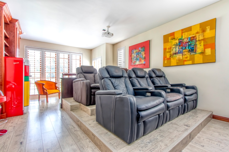 5 Bedroom Property for Sale in Bryanston Gauteng