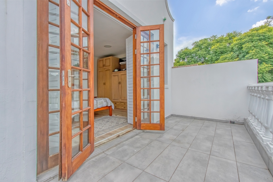 5 Bedroom Property for Sale in Bryanston Gauteng