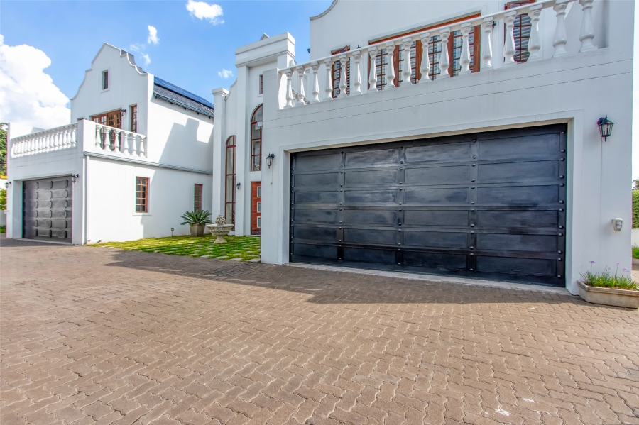 5 Bedroom Property for Sale in Bryanston Gauteng