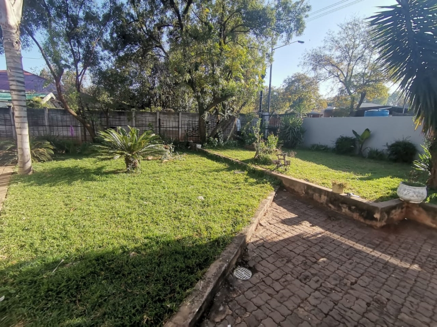 To Let 4 Bedroom Property for Rent in Valhalla Gauteng