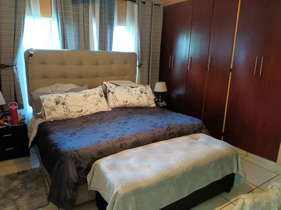 3 Bedroom Property for Sale in Zwartkop Gauteng