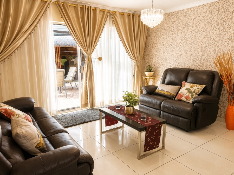 3 Bedroom Property for Sale in Zwartkop Gauteng