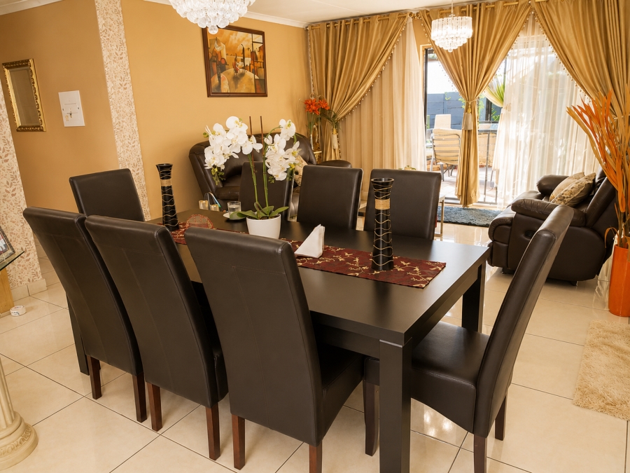 3 Bedroom Property for Sale in Zwartkop Gauteng
