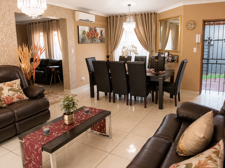 3 Bedroom Property for Sale in Zwartkop Gauteng