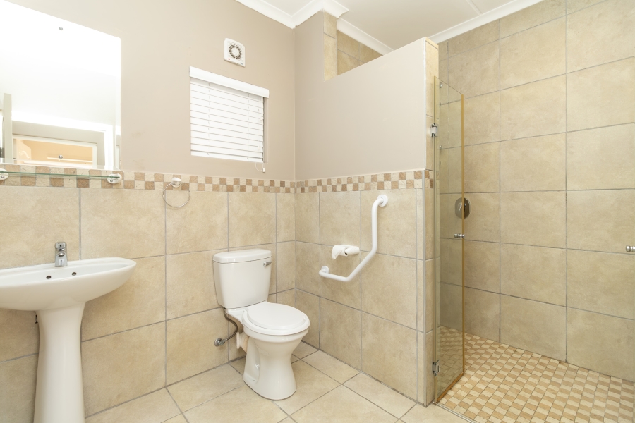 2 Bedroom Property for Sale in Douglasdale Gauteng