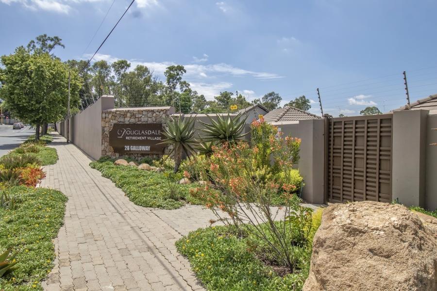2 Bedroom Property for Sale in Douglasdale Gauteng