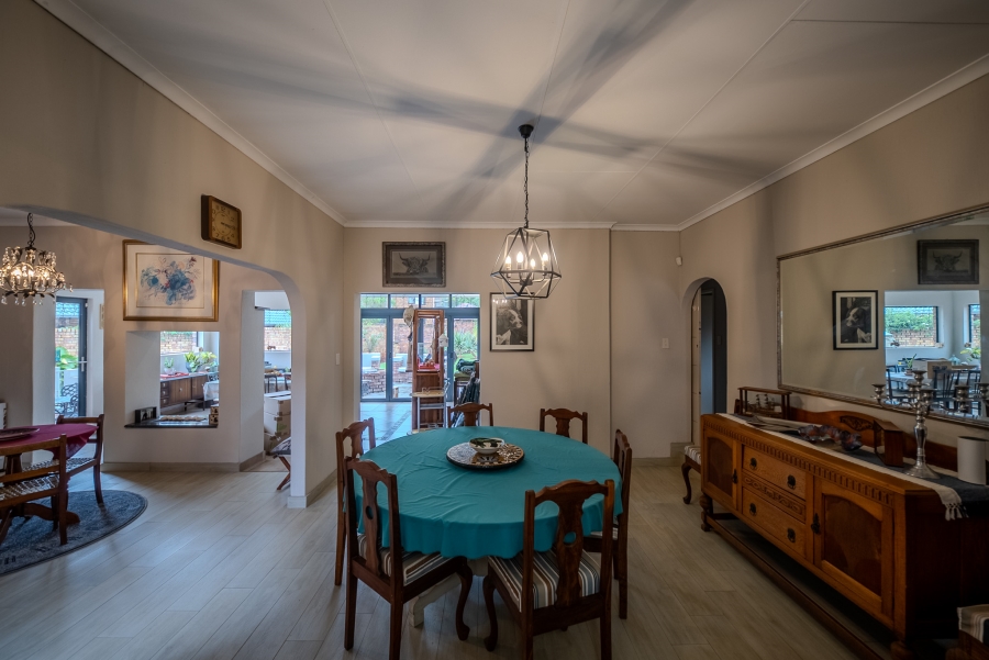 4 Bedroom Property for Sale in Faerie Glen Gauteng