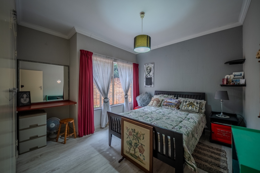 4 Bedroom Property for Sale in Faerie Glen Gauteng