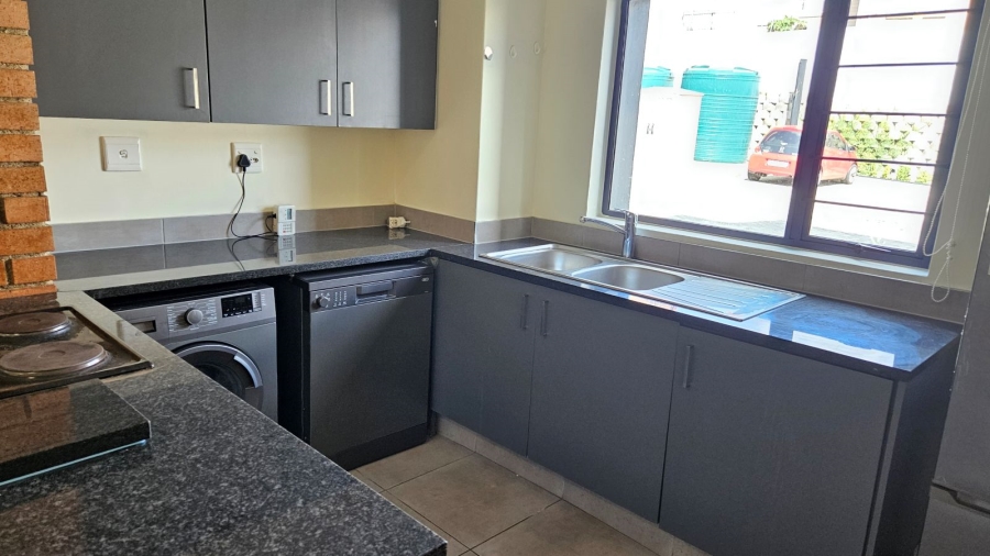 To Let 2 Bedroom Property for Rent in Waterfall Gauteng