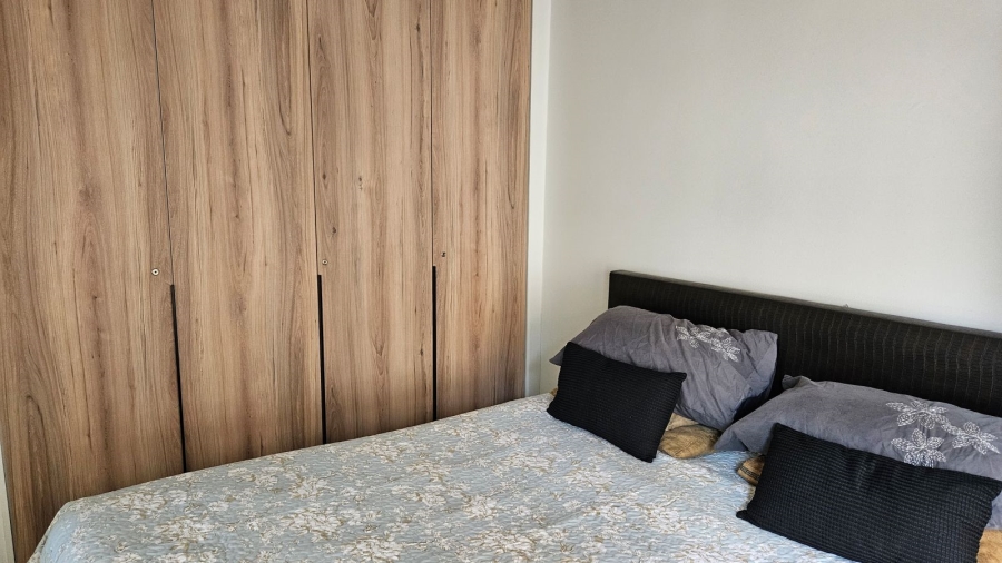 To Let 1 Bedroom Property for Rent in Waterfall Gauteng