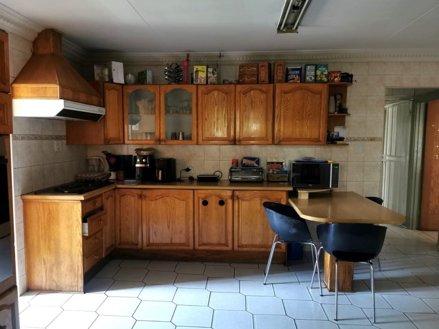 5 Bedroom Property for Sale in Primrose Gauteng
