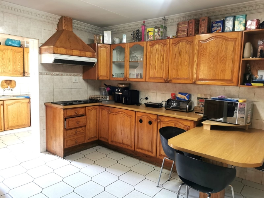 5 Bedroom Property for Sale in Primrose Gauteng
