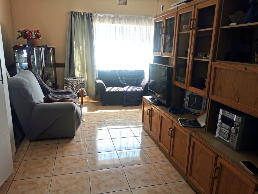 5 Bedroom Property for Sale in Primrose Gauteng