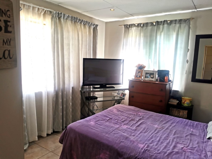 5 Bedroom Property for Sale in Primrose Gauteng