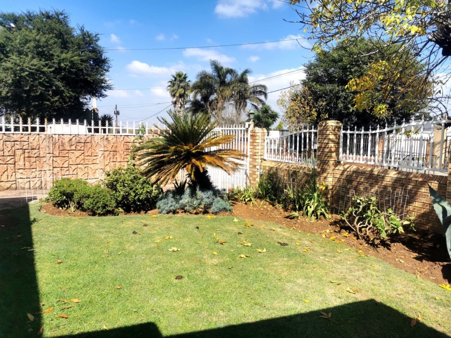 5 Bedroom Property for Sale in Primrose Gauteng