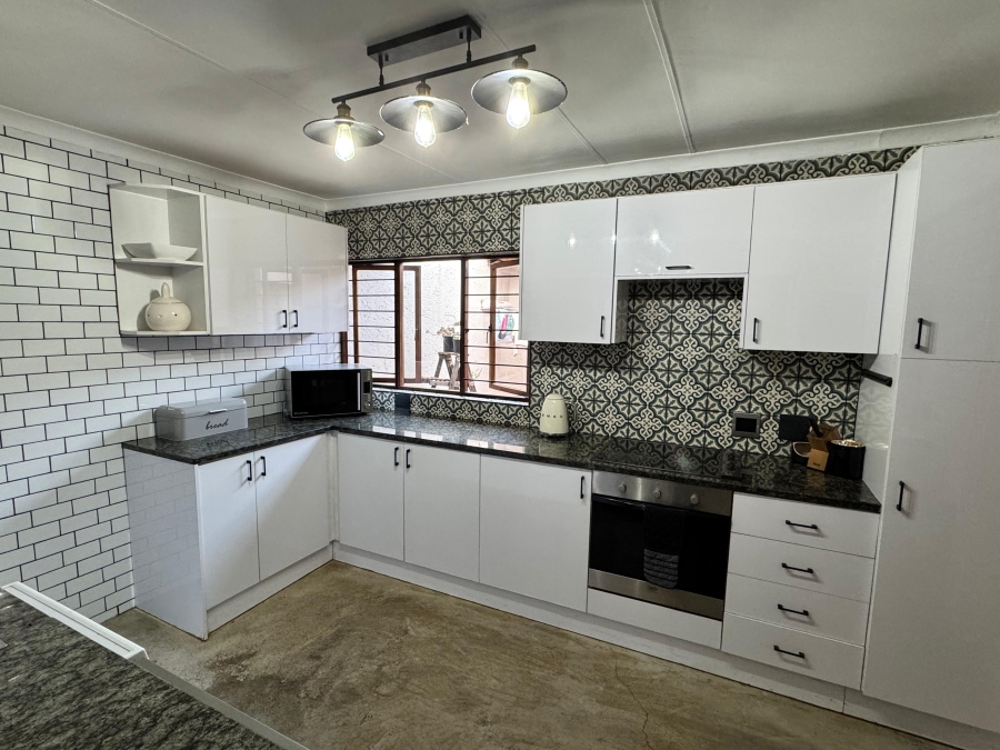 3 Bedroom Property for Sale in Fourways Gauteng