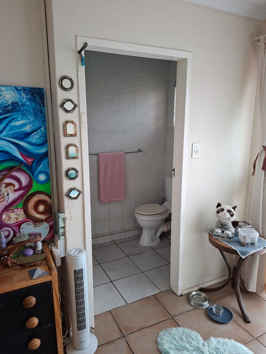 To Let 2 Bedroom Property for Rent in Roodekrans Gauteng