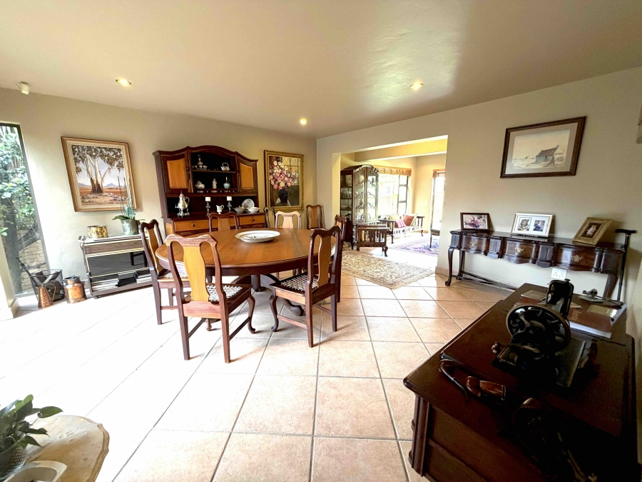 3 Bedroom Property for Sale in The Glades Gauteng