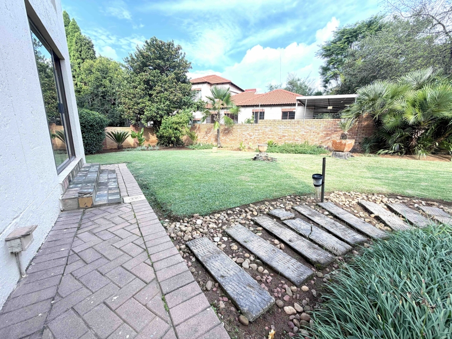 3 Bedroom Property for Sale in The Glades Gauteng