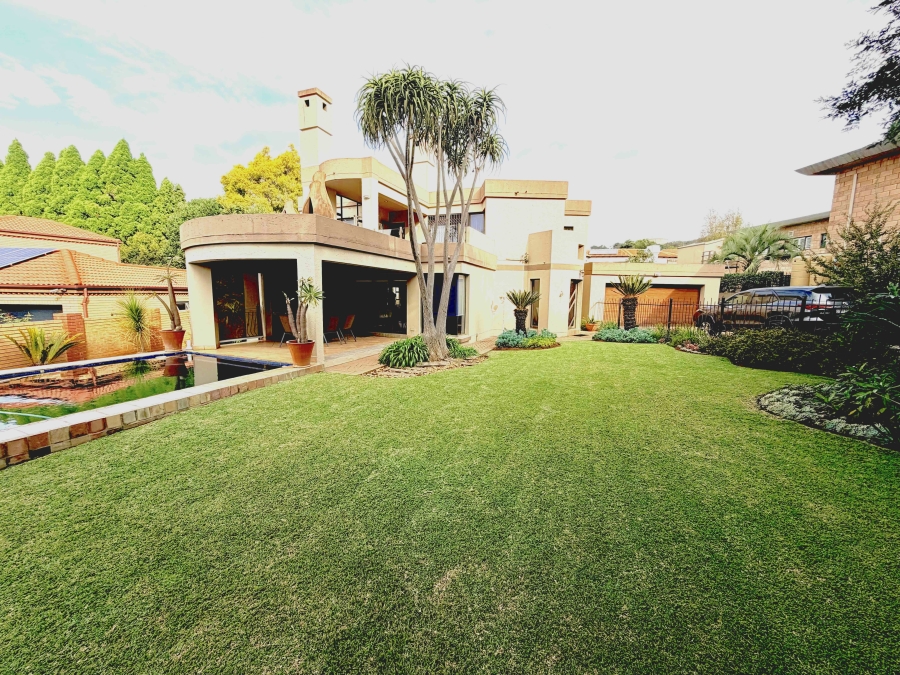 3 Bedroom Property for Sale in The Glades Gauteng